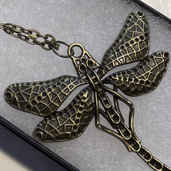 🦋NIB 🌸3/$25 Dragonfly Pendant + chain | 20" - Picture 11 of 13